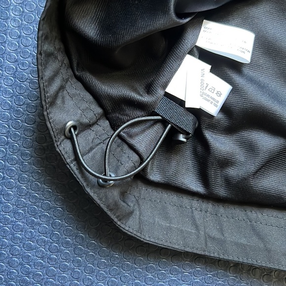 Cutter & Buck Black WeatherTec Zip Up Golf Jacket | EUC Size Small - Picture 14 of 16